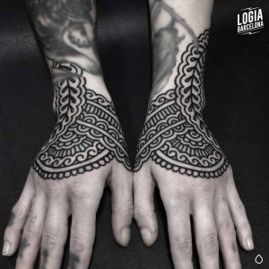 tatuaje_manos_tradicional_logiabarcelona_willian_spindola_